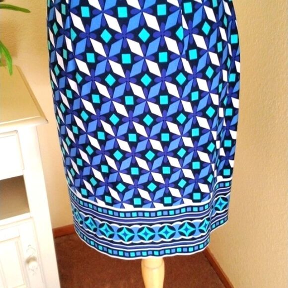 Liz Claiborne Soft Knit Dress - Picture 5 of 9